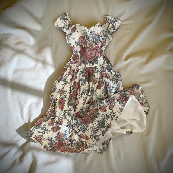 Handmade Vintage | Floral Brocade Sweetheart Dress - Picture 15 of 15